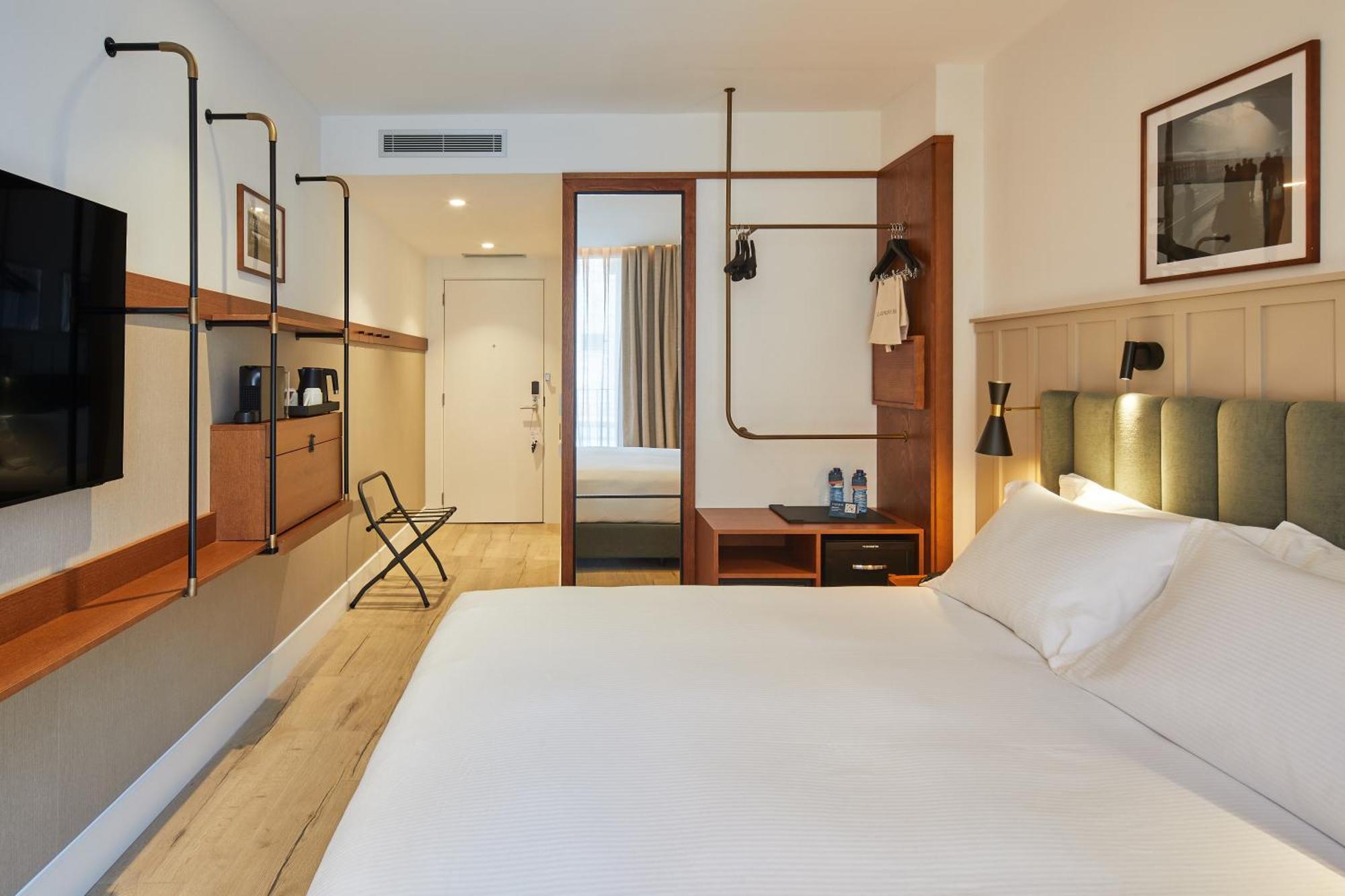 Via Sants Hotel Barcelona, Tapestry Collection By Hilton Esterno foto